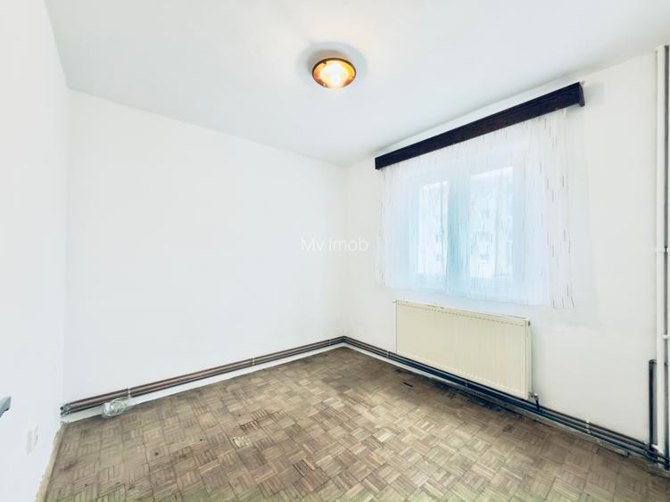 Apartament de vanzare cu 2 camere in Florilor pe str Aleea Mimozei nr 6 ,et 1/4 - 7