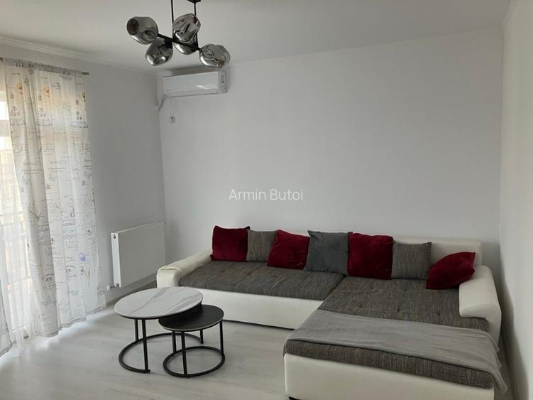 Proprietar, inchiriez apartament cu 2 camere, Calea Urseni, TM. Din 10 Martie - 2