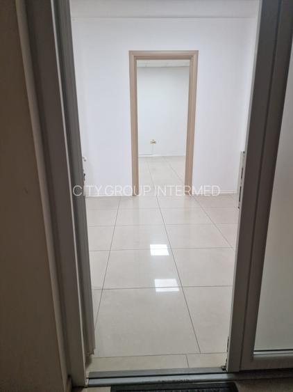 Ultracentral - spatiu birouri - cladire moderna - 7