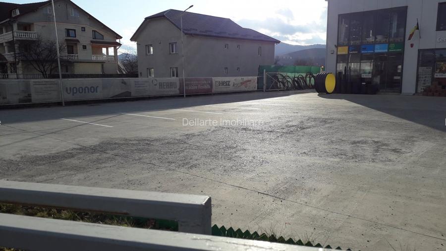 Spatiu comercial in suprafata de 1400 mp si teren 5000 mp. - 3