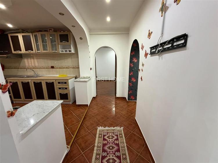 Apartament 2 camere, 61mp,  central, etaj 10 cu acoperis - 5