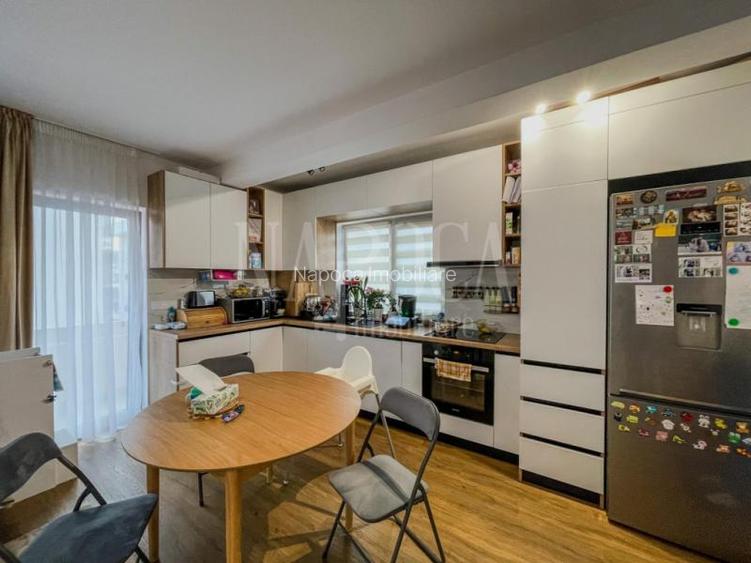 Apartament 3 camere de vanzare in Floresti - 2