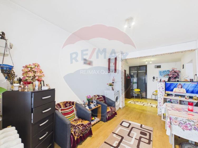 4 camere de vanzare in Rahova, la sosea, langa piata, renovat decent - 14