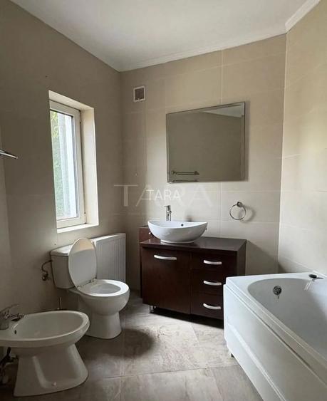 Casă centrală renovată, mobilată și utilată, zona Platinia - 5