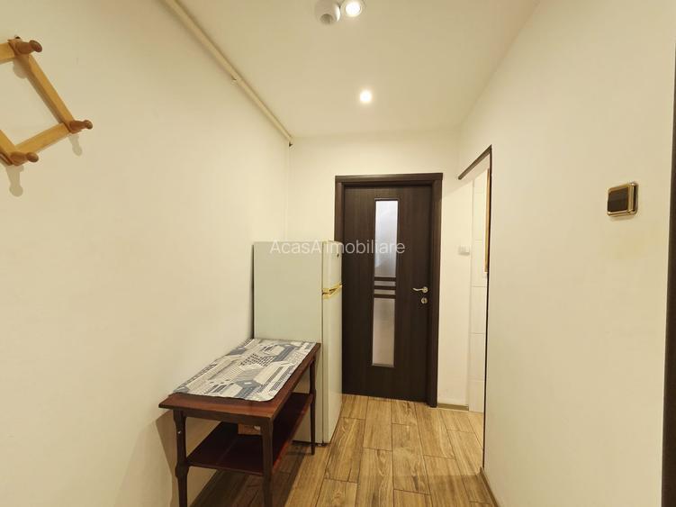 Garsoniera Tiglina 1 etaj 1 mobilata modern - 9