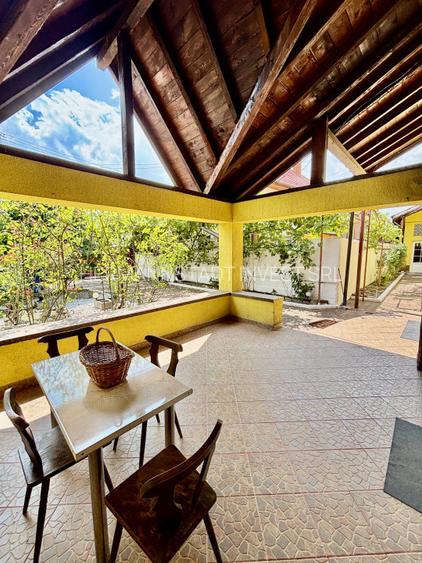 Casa individuala - zona Calea Dumbravii - 2 intrari separate - 5