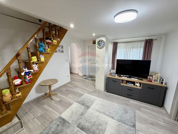 Casă / Vilă cu 4 camere de vânzare în zona Central - 16