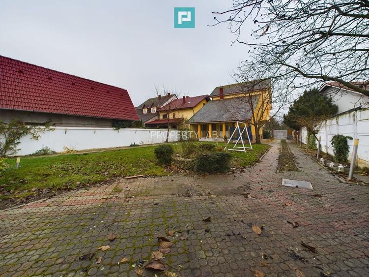 Casă situată Central în Dumbrăvița - 30