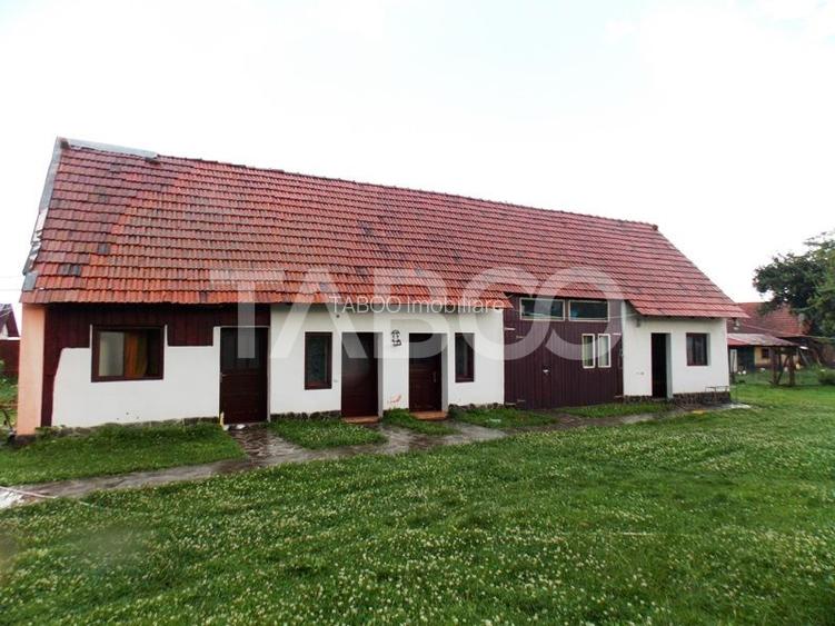 Pensiune la cheie 13 camere  15 locuri parcare si teren 3000 mp - 15