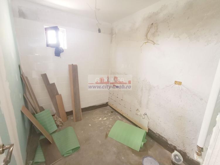 Vanzare Casa Otopeni   D + P + M - 43