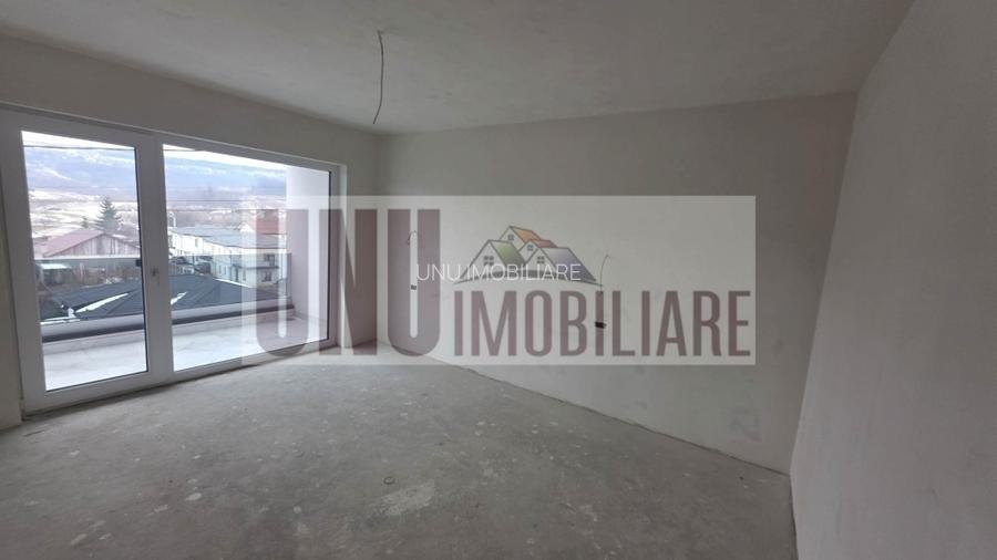 Casa,Bucium-sos Barnova, 200 mp utili,4 dormitoare,4 bai - 4