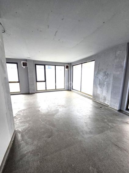 Spatiu comercial, 2 parcari, Intre Lacuri - Iulius Mall - 2