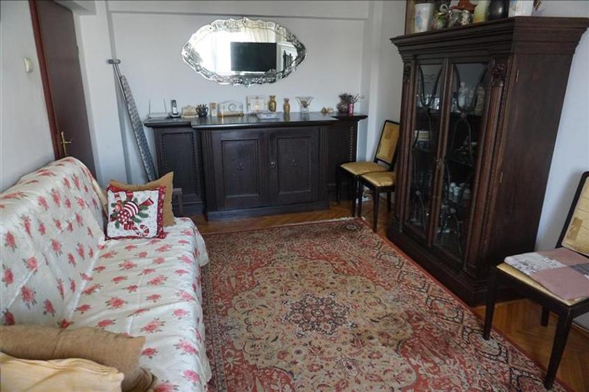 Apartament cu 2 camere si centrala termica langa Teatru