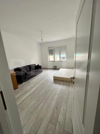 Apartament renovat , 3 camere , în asociație , zona Titulescu