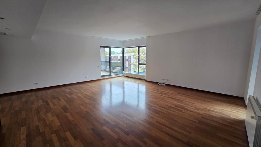 Apartament de inchiriat 4 camere vis a vis de parcul Herastrau Sos Nordului