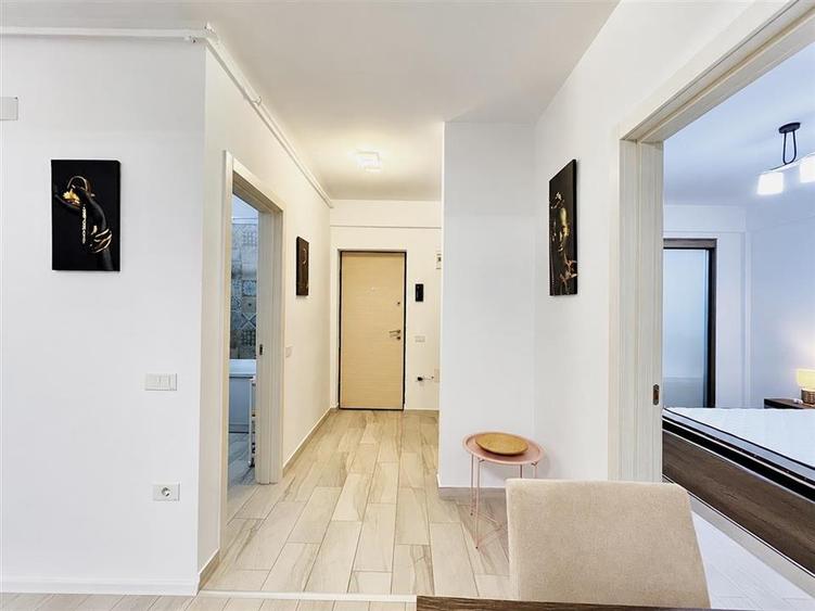 Apartament open space cu 2 camere si parcare in zona Coresi