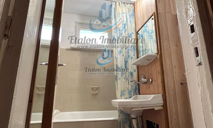 Apartament 2 camere decomandat, zona centrala Muzeu, Piatra Neamt