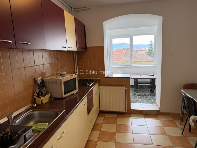 ap 2 camere spatios  bd mihai viteazu v4 la fantana arteziana - 3