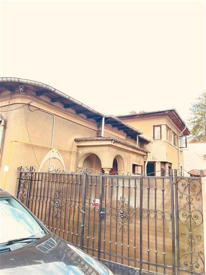 Vanzare casa Banu Manta