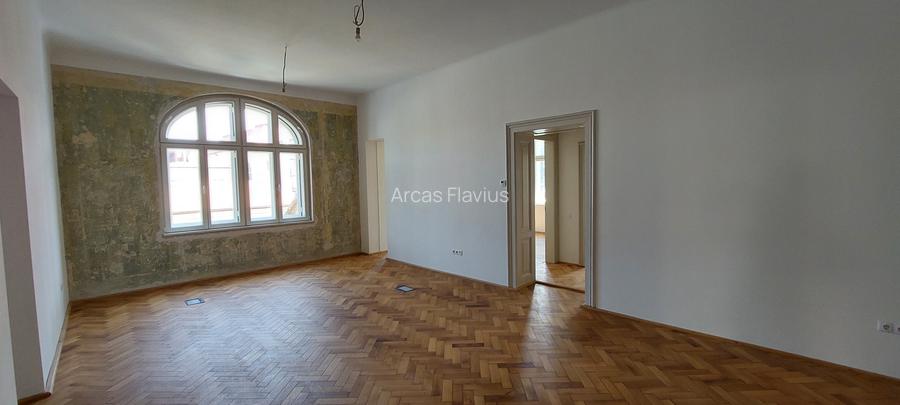 Imobil comercial de vanzare ultracentral! - 8