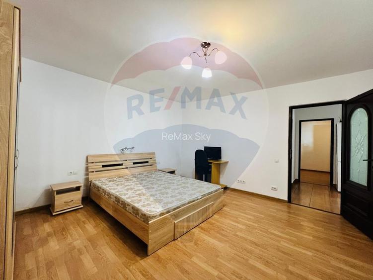 Apartament de vânzare cu două camere, pe strada Ploiești - 2