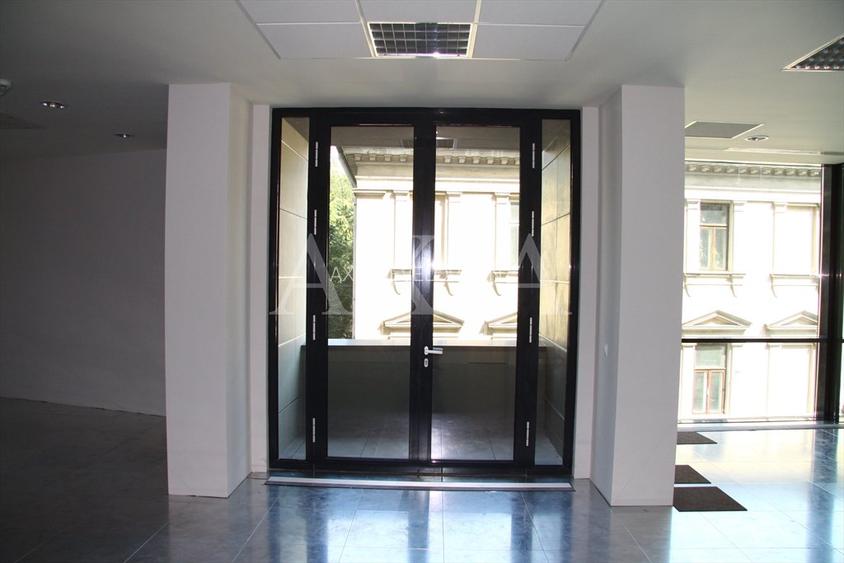 Spatiu birou in zona Piata Universitatii - 6