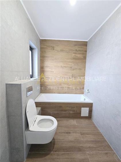 Vila individuala- 4 camere- panouri solare- 800m de STV - 5