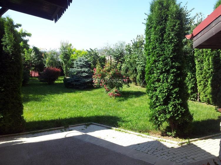 Resedinta de lux, amplasata ultracentral in orasul Iasi, teren 750 mp - 6