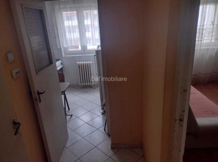 51990euro -Garsoniera in bloc mixt -metrou grigorescu -parc ior - 2