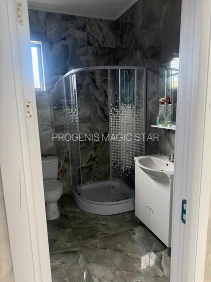 Agenție imobiliară vindem casă la sol cu patru camere în Năvodari - 5