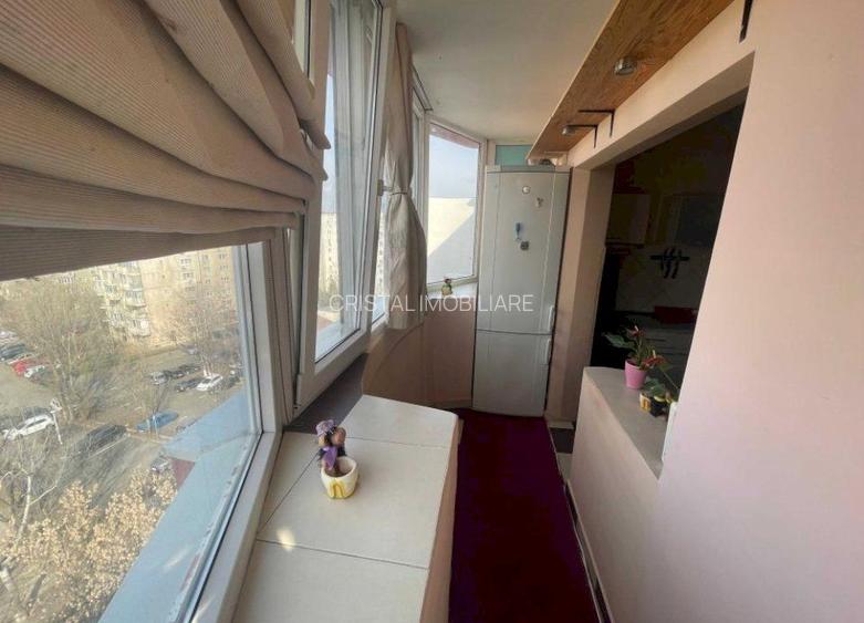 Vanzare Garsoniera transformata in  2 camere , Parcul Sebastian, 13 Septembrie - 3