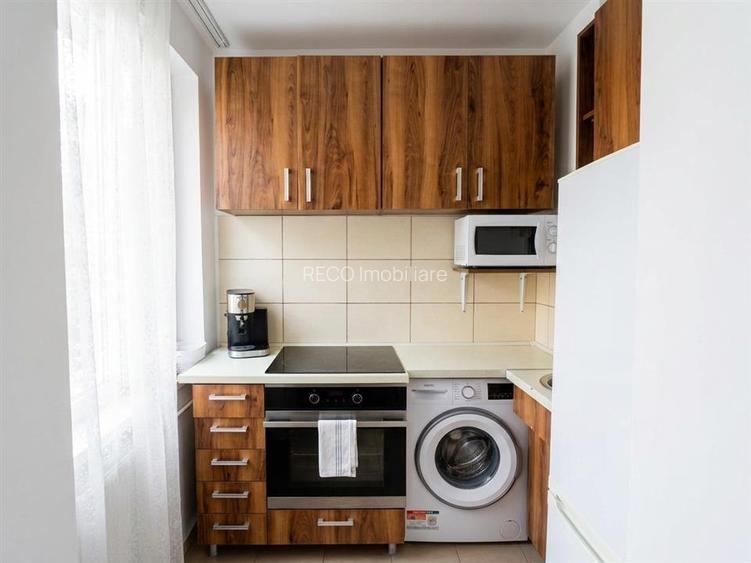RECO Apartament cu 3 camere etaj 2 zona Velenta - 3