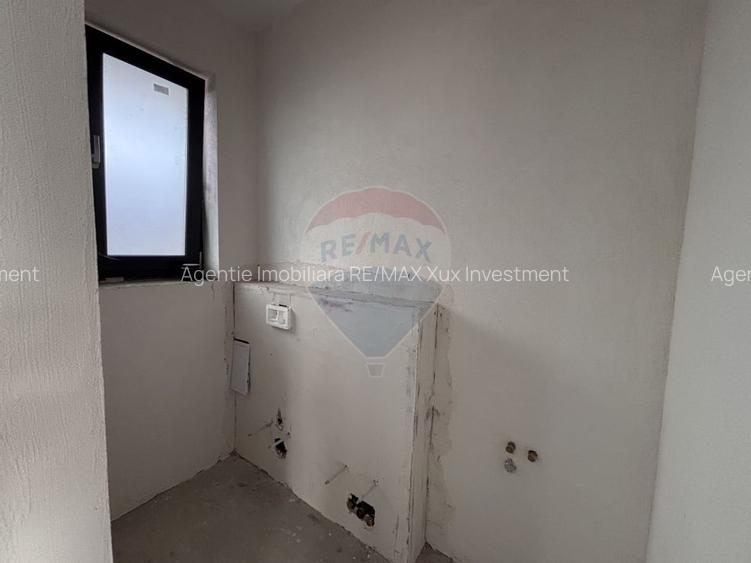 Casă / Vilă cu 4 camere de vânzare - 14