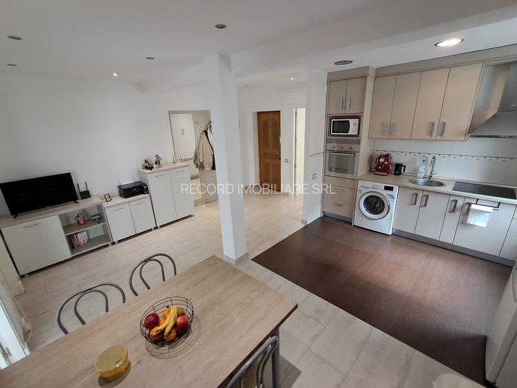 Apartament 56mp utili, balcon, etaj 2 Floresti zona Razoare - 3