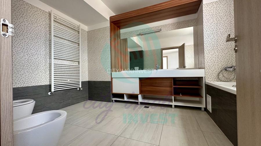 Spatiu cu view si terasa ideal atat pentru birou cat si pentru locuinta - 9