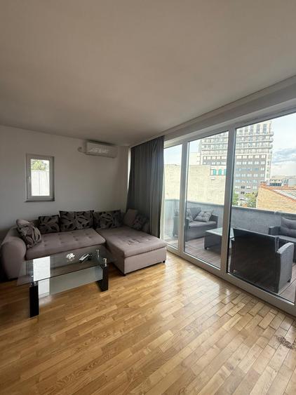 Apartament de închiriat, 3 camere, 72 mp, Central zona Piața Mihai Viteazul