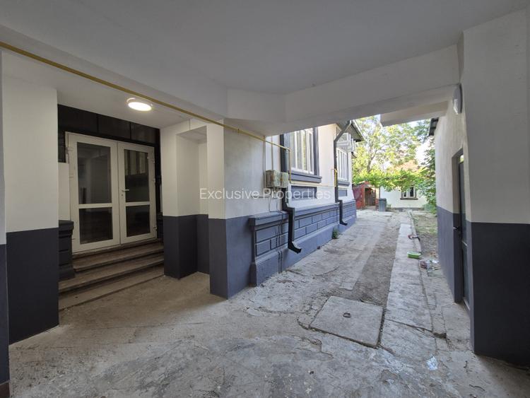 Casa de vanzare in Alexandria – Central, 7 camere, 4 spatii comerciale, renovata - 17