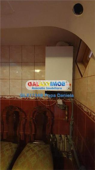Vanzare casa și teren  in zona Aparatorii Patriei- Berceni - 9