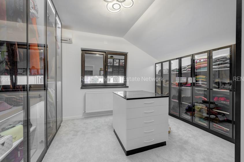 Va propunem spre vanzare o vila superba cu 4 camere Prelungirea Ghencea - Latin - 12