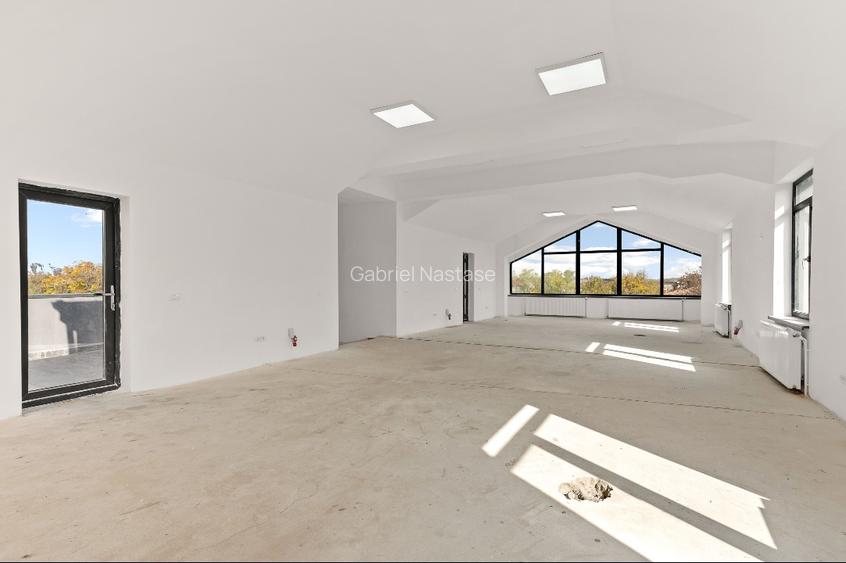 Clădire finalizata 2025 concepută pentru activități comerciale. - 2