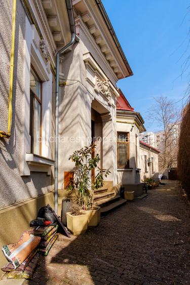 “Vila interbelica cu arhitectura deosebita, curte individuala, 420 mp teren” - 19