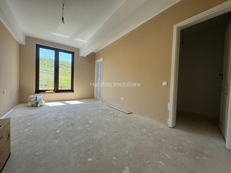 0% comision Casa individuala P+E+Pod-1000 mp teren - sat Pata - 30