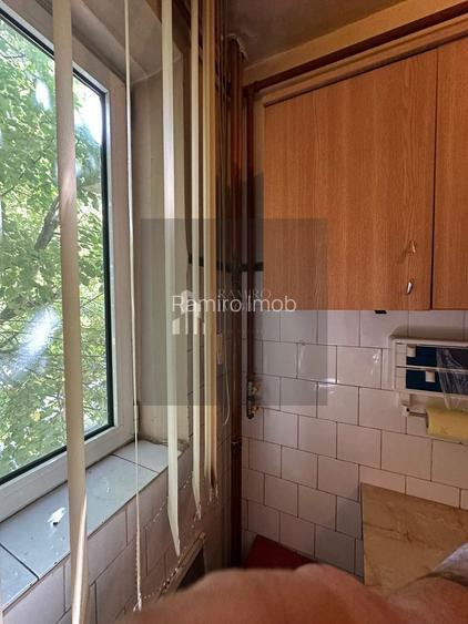 Apartament 3 camere Piata Progresul /etaj 2 - 8