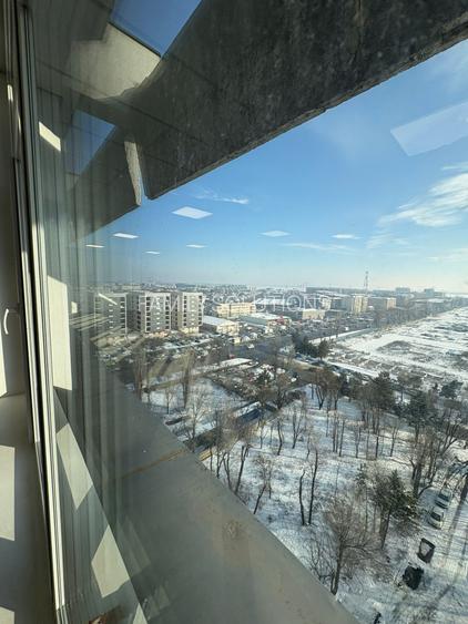 Spatiu de birou 200mp , et 9/10 dotat cu lift , langa metroul Dimitrie Leonida - 12