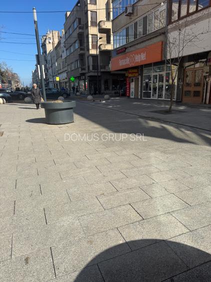 Oferim garsoniera de inchiriat etaj 2 Central, str Stefan Cel Mare - 13