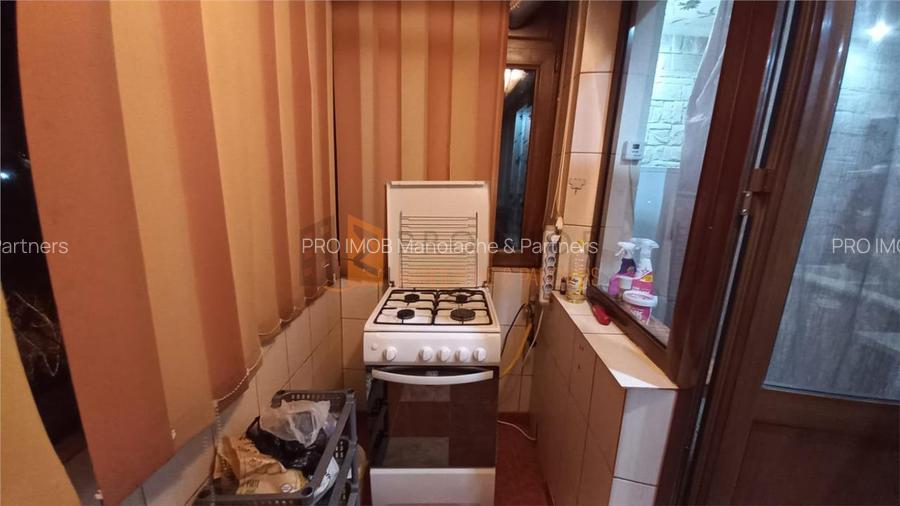 Apartament 2 camere cf 1 semidecomandat zona Micro 3 - 10