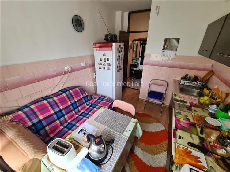 Apartament 2 camere decomandat, 2 balcoane,  etajul 2 Racadau Parcul Trandafiril - 5