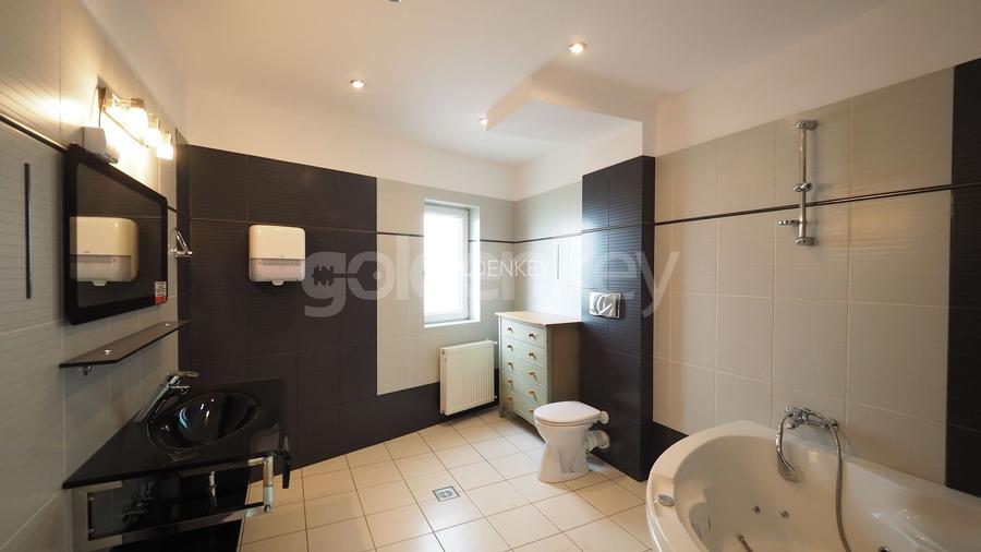 Vedere panoramica! Duplex cu 6 camere pe strada linistita, 350mp - 12