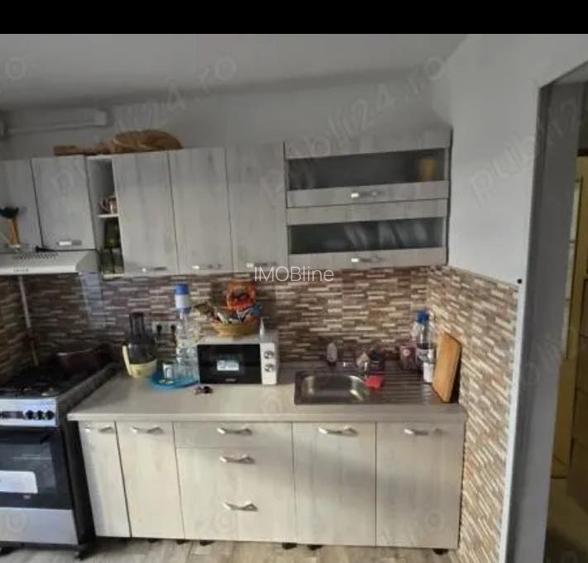 vânzare apartament 2 camere zona Galeriile Soveja - 2