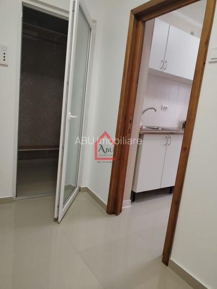 Apartament cu 2 camere, Decomandat, Galata, renovat - 4